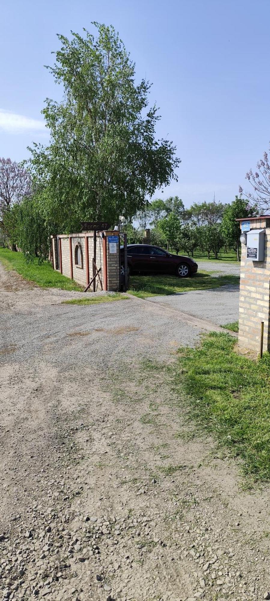 Salas Farma 47-Miris Dunja Cenej Exterior photo