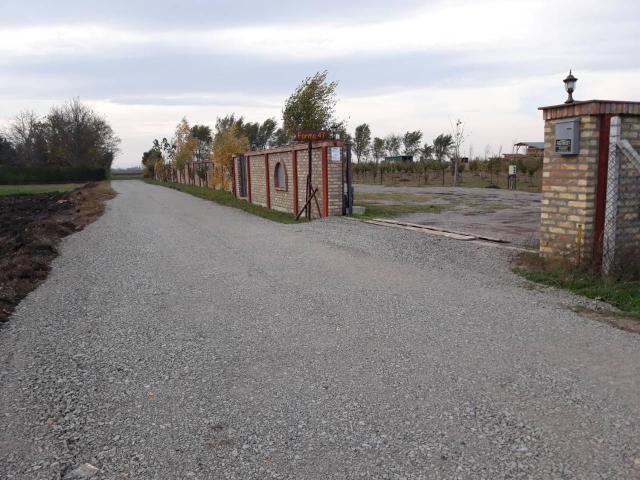 Salas Farma 47-Miris Dunja Cenej Exterior photo